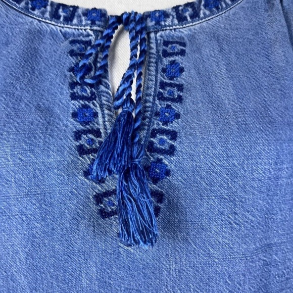 Southern Tide Blouse Tunic size Small Denim Jean Tencel Peasant Boho Tassels - Picture 5 of 16